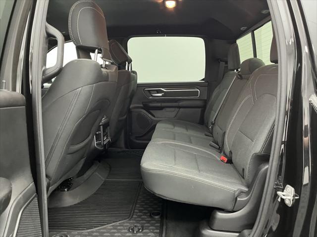 Photo of 2022 Diamond Black Crystal Pearlcoat RAM 1500
