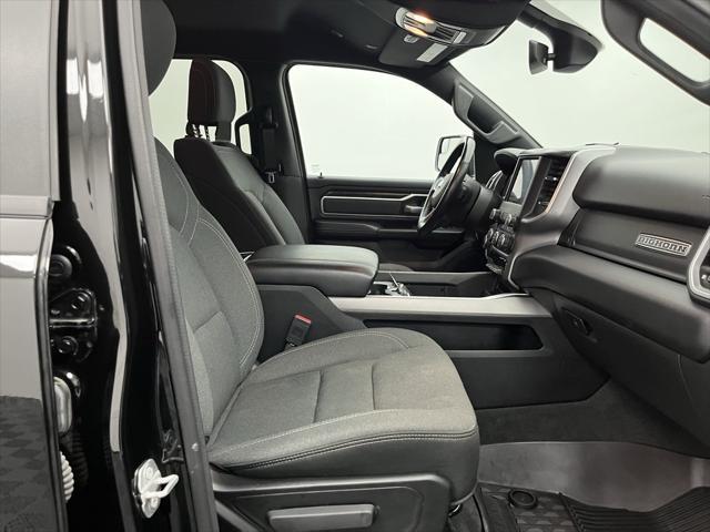 Photo of 2022 Diamond Black Crystal Pearlcoat RAM 1500