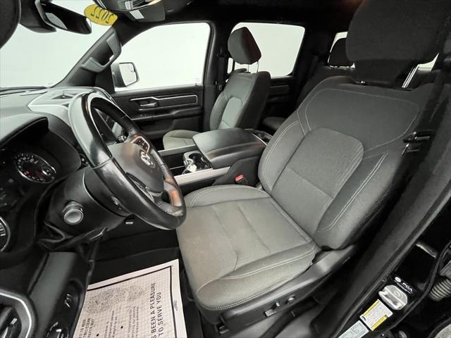 Photo of 2022 Diamond Black Crystal Pearlcoat RAM 1500