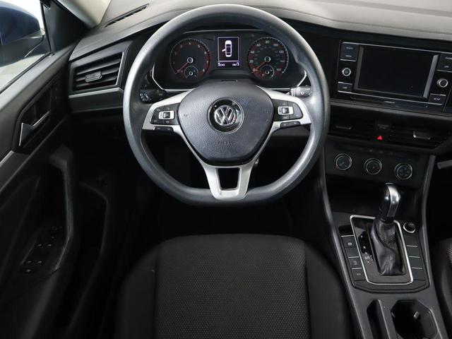 Photo of 2019 Silk Volkswagen Jetta