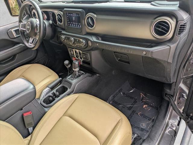 Photo of 2018 Granite Crystal Metallic Clearcoat Jeep Wrangler Unlimited