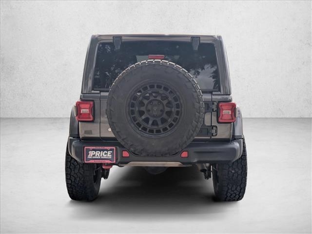 Photo of 2018 Granite Crystal Metallic Clearcoat Jeep Wrangler Unlimited