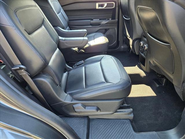 Photo of 2020 Oxford White Ford Explorer