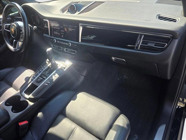 Photo of 2021 Black Porsche Macan