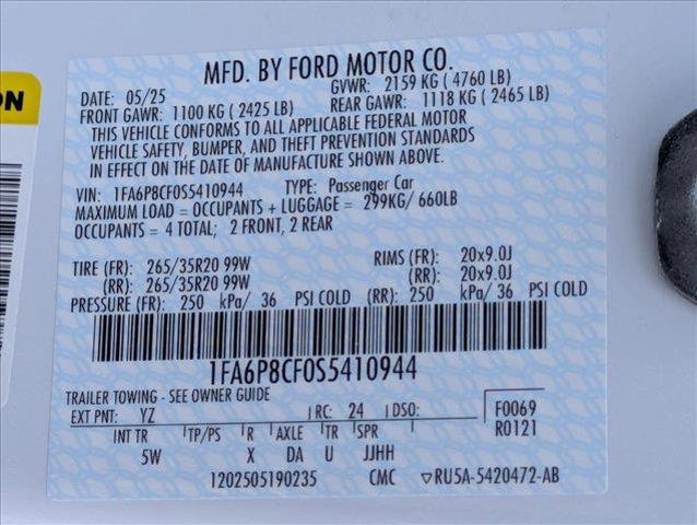 Photo of 2025 Oxford White Ford Mustang