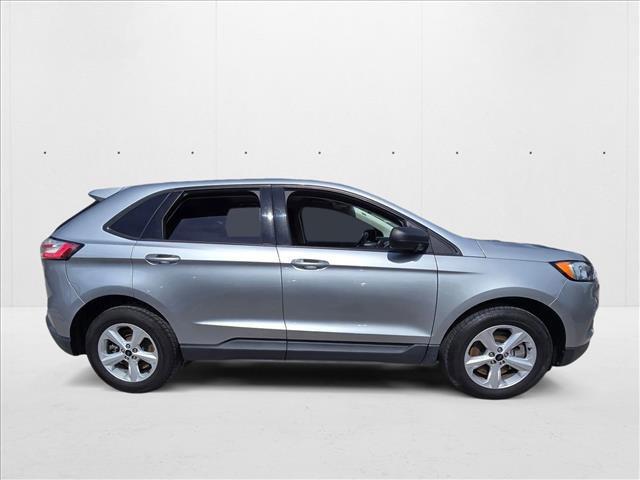 Photo of 2023 Iconic Silver Metallic Ford Edge