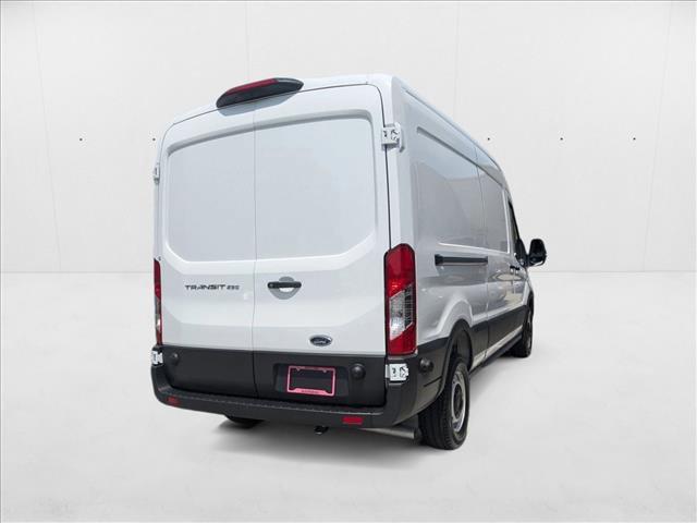 Photo of 2025 Oxford White Ford Transit-250