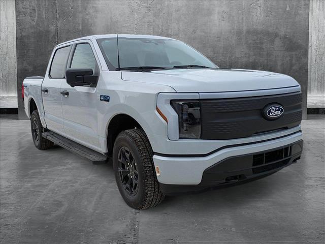 Photo of 2025 Space White Metallic Ford F-150 Lightning