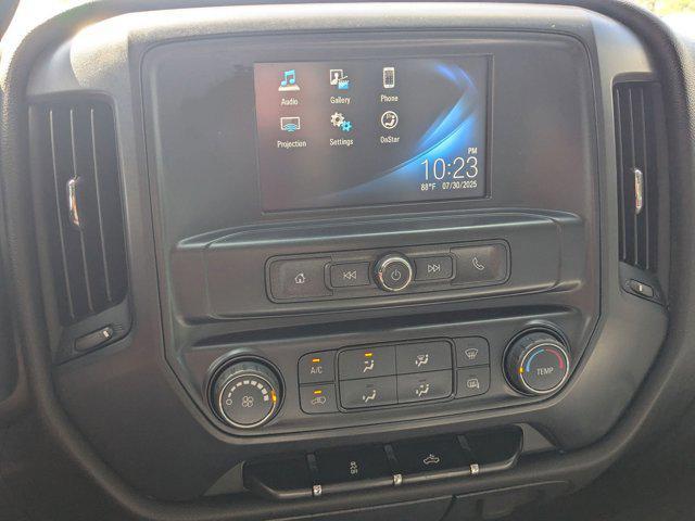 Photo of 2018 Summit White Chevrolet Silverado 1500