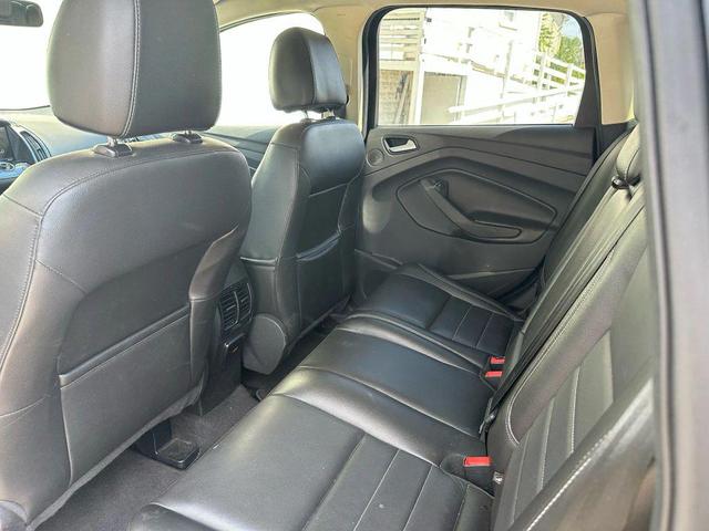 Photo of 2015 Black Ford Escape