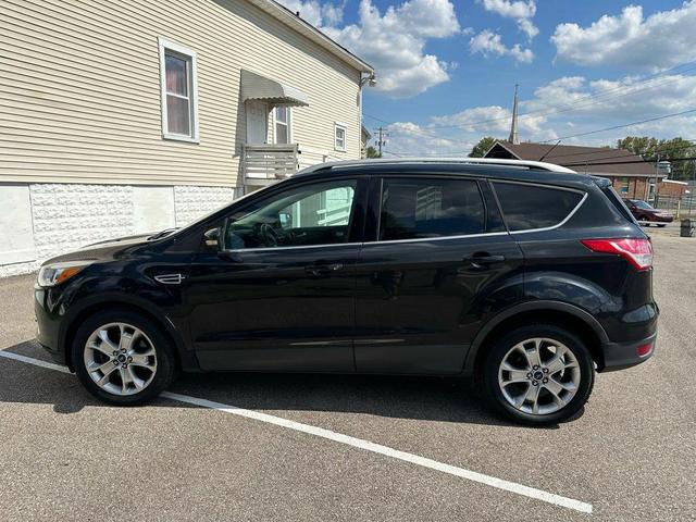 Photo of 2015 Black Ford Escape