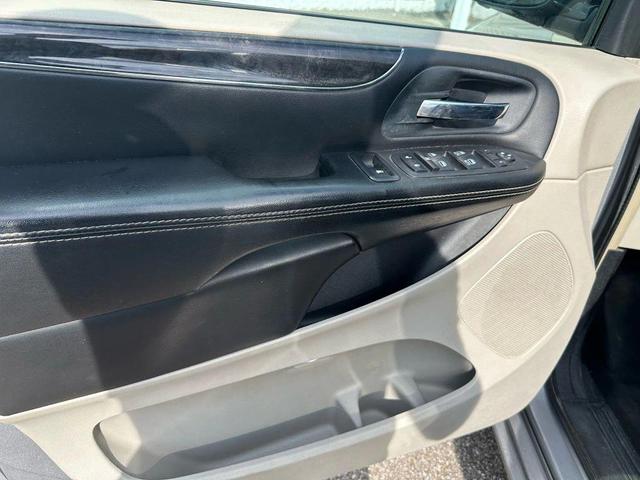 Photo of 2013 Silver Chrysler Town & Country