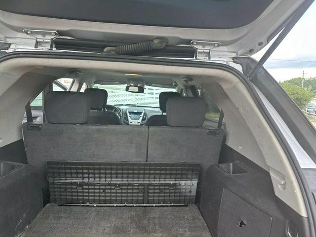 Photo of 2010 Silver Chevrolet Equinox