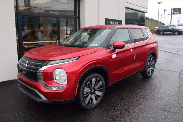 Photo of 2025 Diamond Red Mitsubishi Outlander