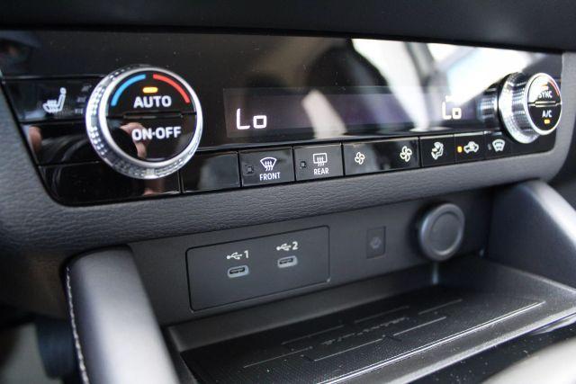 Photo of 2025 Black Mitsubishi Outlander