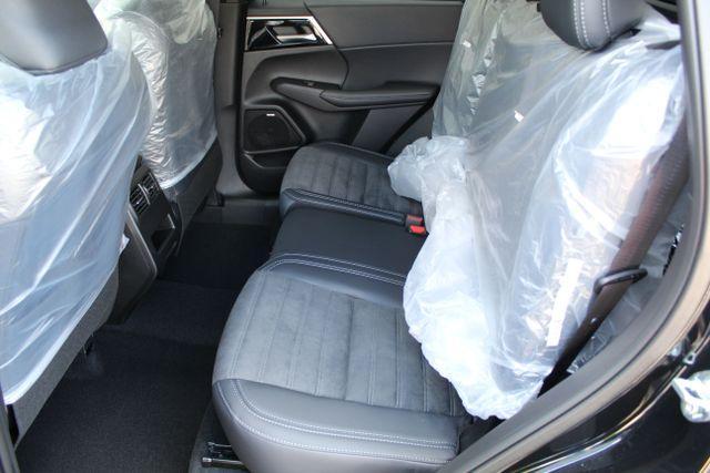 Photo of 2025 Black Mitsubishi Outlander