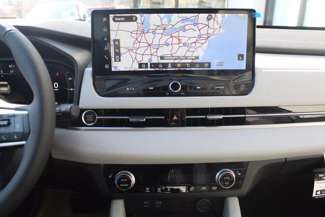 Photo of 2025 White Diamond Mitsubishi Outlander