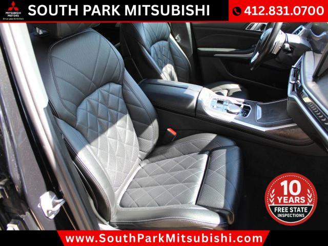 Photo of 2023 Black BMW X7