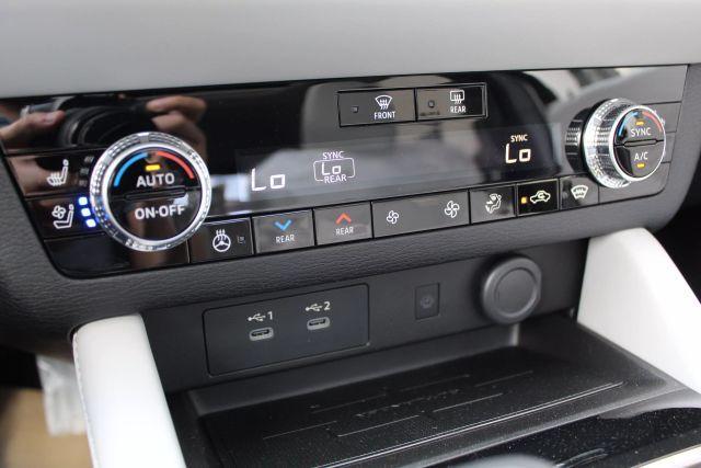 Photo of 2025 Black Mitsubishi Outlander