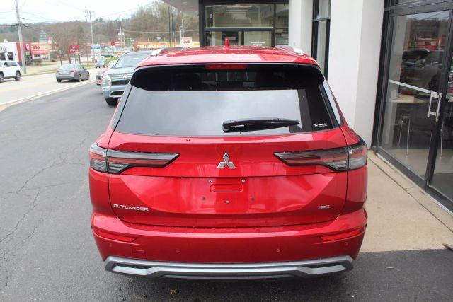 Photo of 2025 Diamond Red Mitsubishi Outlander
