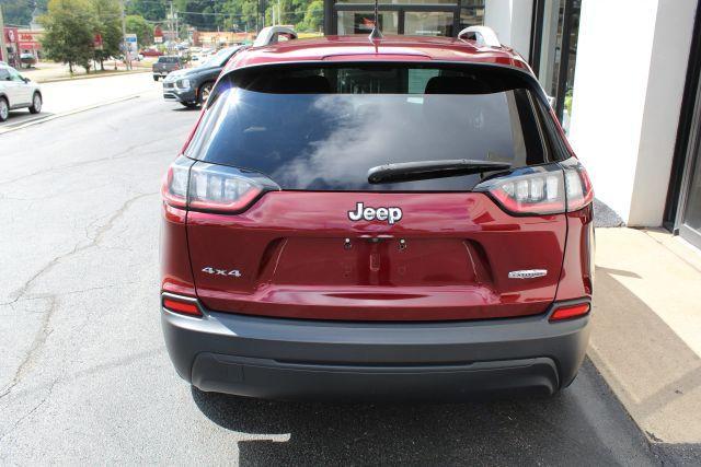 Photo of 2020 Red Jeep Cherokee