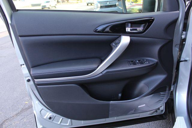 Photo of 2025 Silver Mitsubishi Eclipse Cross