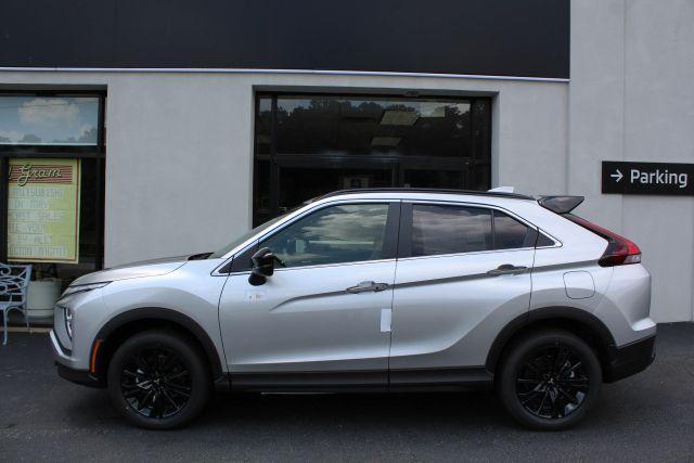 Photo of 2025 Silver Mitsubishi Eclipse Cross