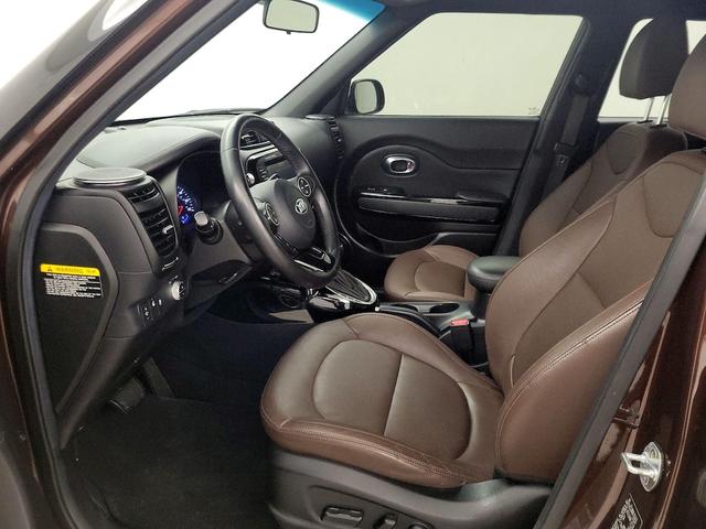 Photo of 2017 Burgundy Kia Soul