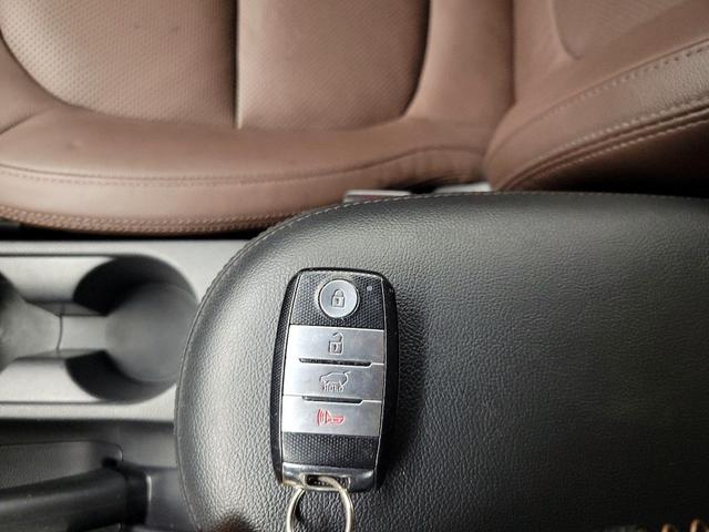 Photo of 2017 Burgundy Kia Soul