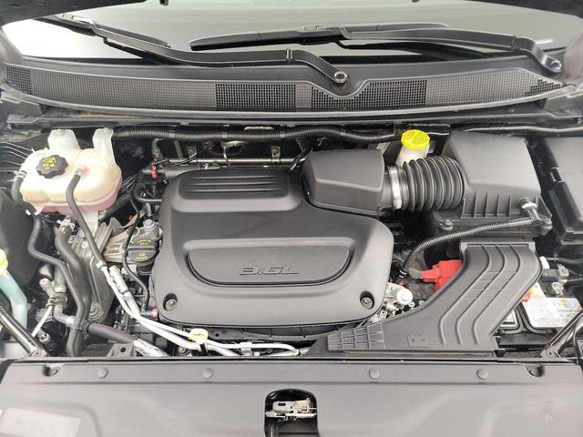 Photo of 2022 Black Chrysler Pacifica