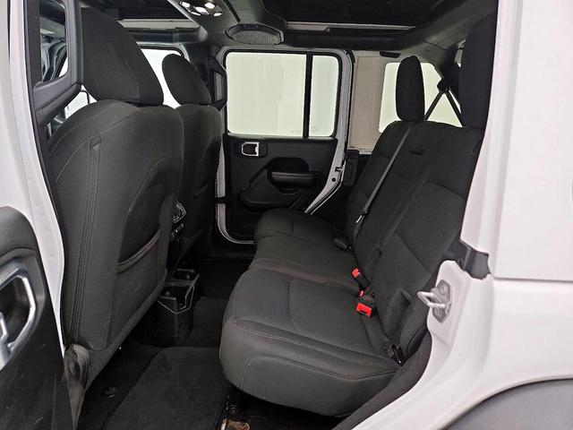 Photo of 2021 White Jeep Wrangler