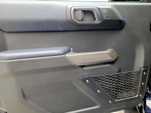 Photo of 2021 Blue Ford Bronco