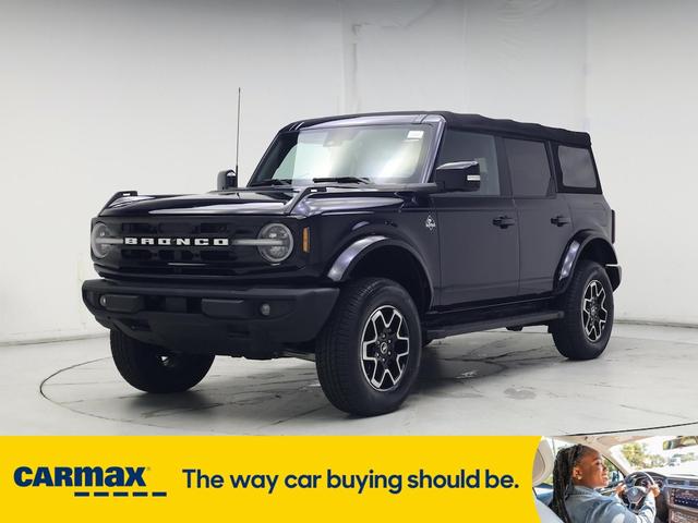 Photo of 2021 Blue Ford Bronco