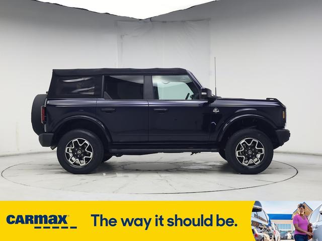 Photo of 2021 Blue Ford Bronco