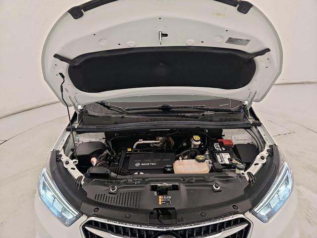 Photo of 2017 White Buick Encore