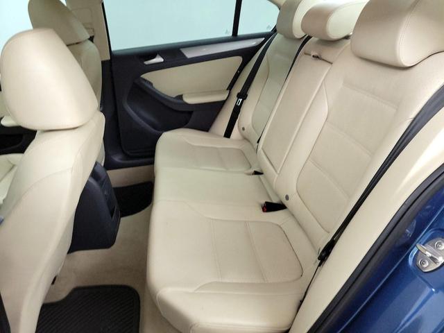 Photo of 2016 Blue Volkswagen Jetta