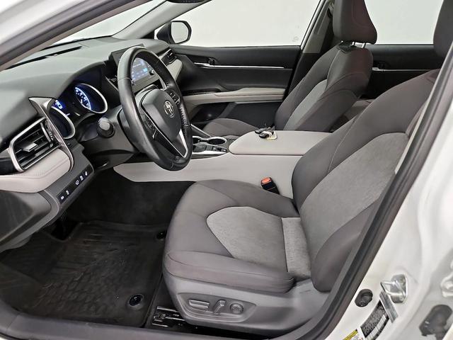 Photo of 2021 White Toyota Camry
