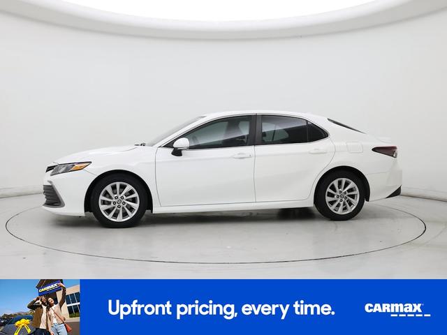 Photo of 2021 White Toyota Camry