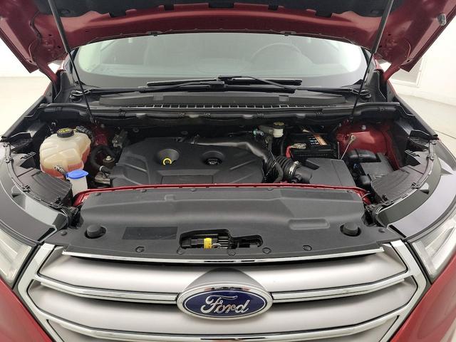 Photo of 2017 Red Ford Edge