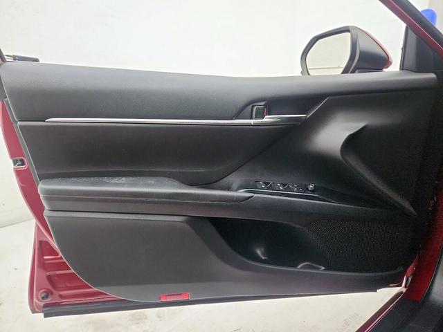 Photo of 2020 Burgundy Toyota Camry