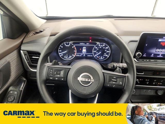 Photo of 2023 Gray Nissan Rogue