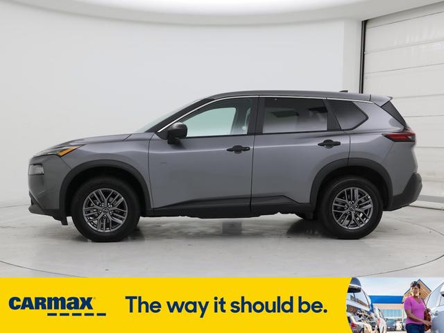 Photo of 2023 Gray Nissan Rogue