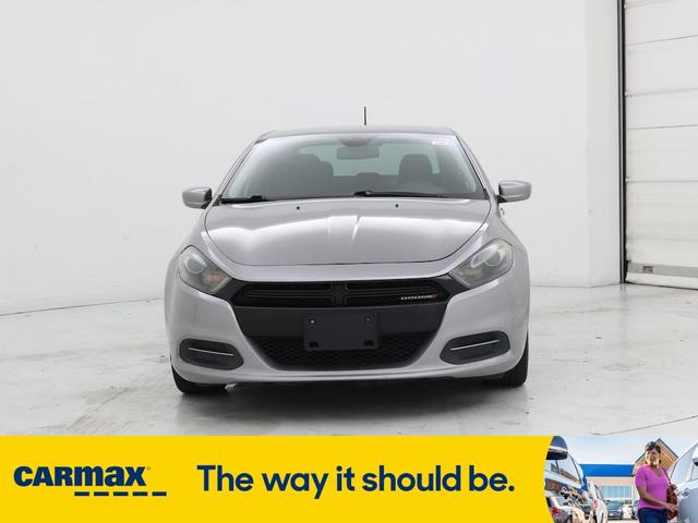 Photo of 2016 Silver Dodge Dart