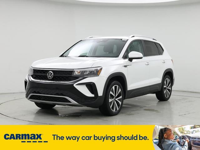 Photo of 2022 White Volkswagen Taos