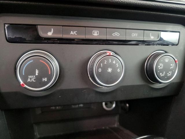 Photo of 2022 White Volkswagen Taos