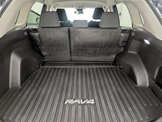 Photo of 2022 Gray Toyota RAV4