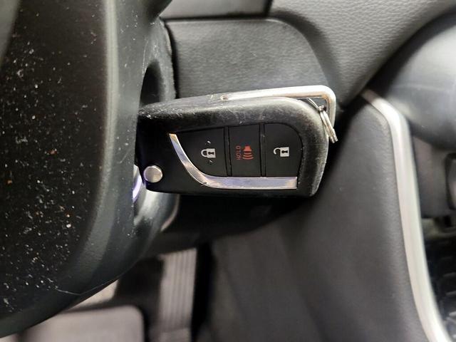 Photo of 2022 Gray Toyota RAV4