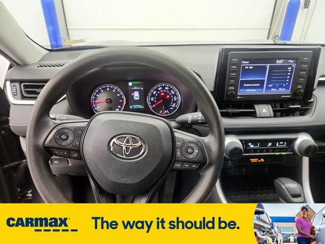 Photo of 2022 Gray Toyota RAV4