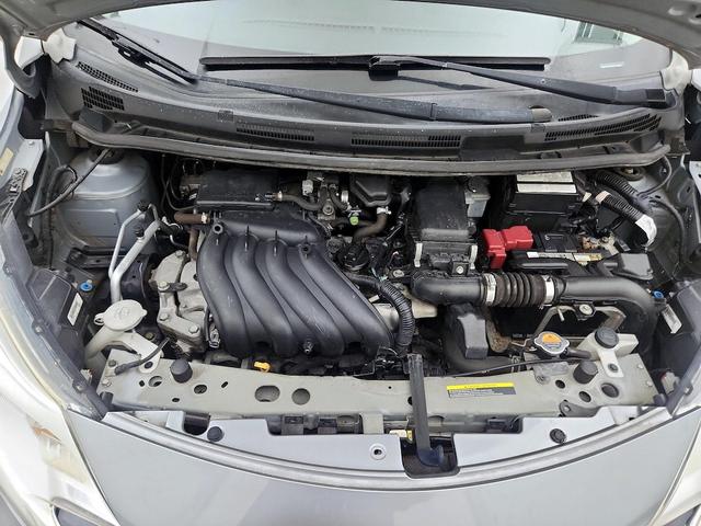 Photo of 2014 Gray Nissan Versa Note