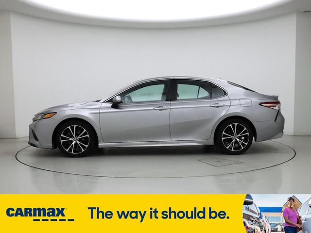 Photo of 2020 Silver Toyota Camry
